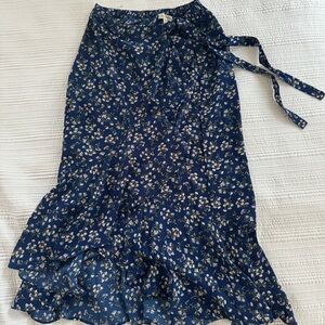 Blue flower skirt size xs